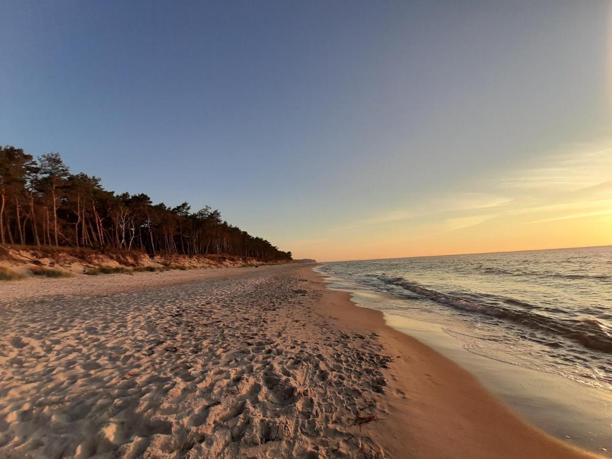 Wiselka Holiday House-1,2Km To The Beach; 5 Bedrooms, 3 Bahrooms; Fire Place. Private Sauna! Екстериор снимка