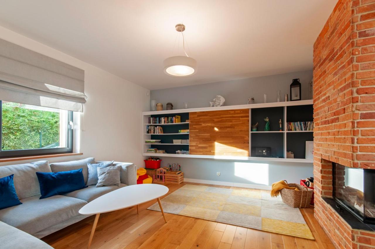 Wiselka Holiday House-1,2Km To The Beach; 5 Bedrooms, 3 Bahrooms; Fire Place. Private Sauna! Екстериор снимка